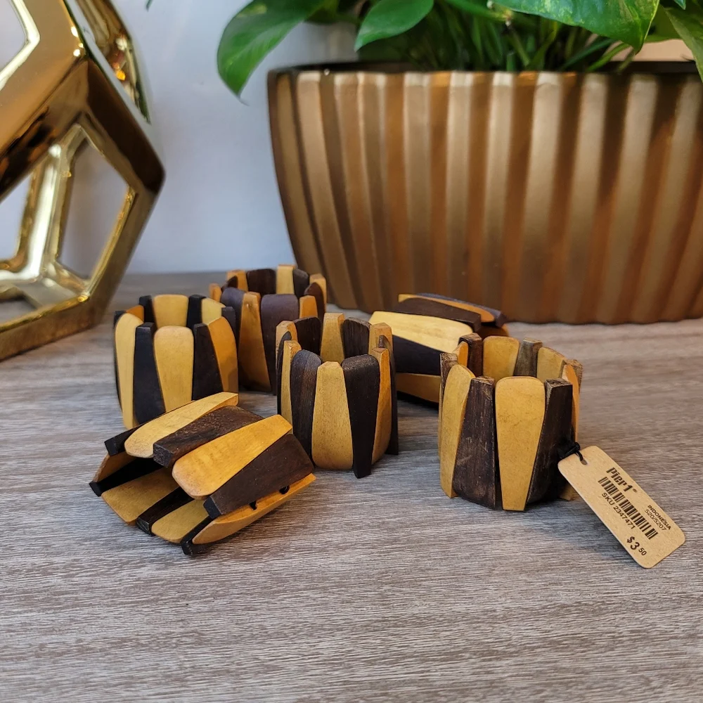 Pier 1 Two-tone Wood Napkin Rings (Set of 6)
